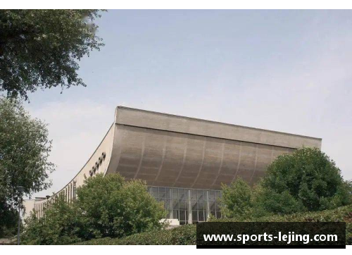 阿克塞尔霍耐特：当代建筑中的创新先锋